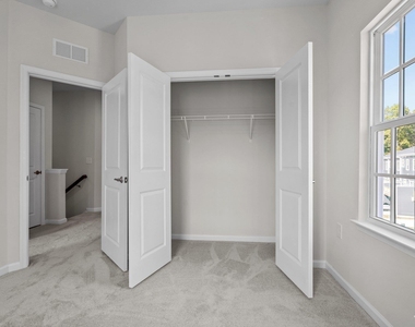 1509 Newpoint Drive - Photo Thumbnail 28