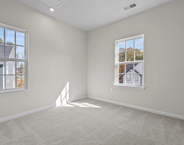 1509 Newpoint Drive - Photo Thumbnail 26