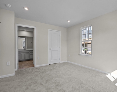 1509 Newpoint Drive - Photo Thumbnail 14