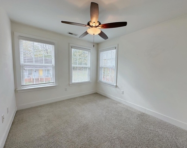 309 Lyric Street - Photo Thumbnail 18