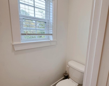309 Lyric Street - Photo Thumbnail 28