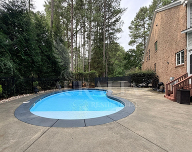 5604 Pine Rock Court - Photo Thumbnail 30