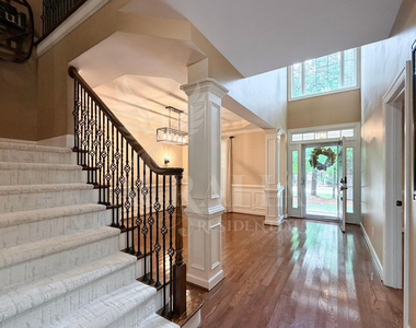 5604 Pine Rock Court - Photo Thumbnail 7