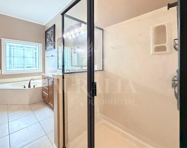 5604 Pine Rock Court - Photo Thumbnail 76