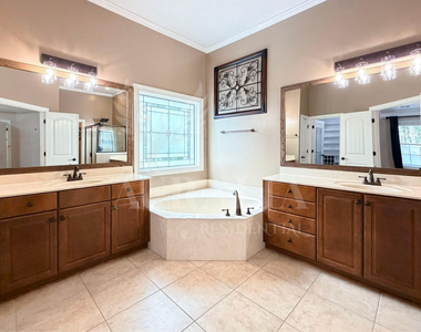 5604 Pine Rock Court - Photo Thumbnail 73