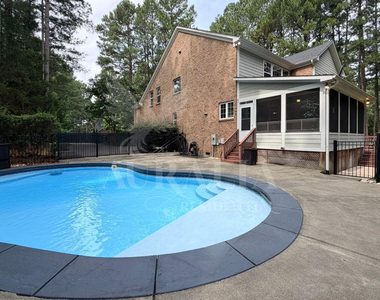 5604 Pine Rock Court - Photo Thumbnail 31