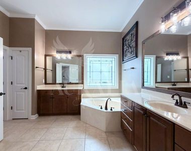 5604 Pine Rock Court - Photo Thumbnail 77
