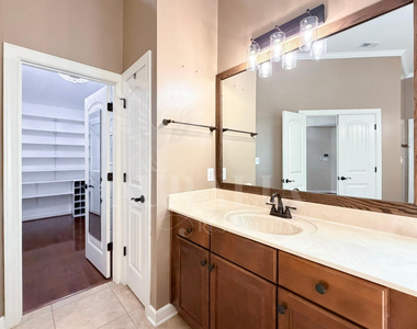 5604 Pine Rock Court - Photo Thumbnail 78