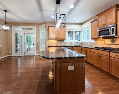 5604 Pine Rock Court - Photo Thumbnail 25