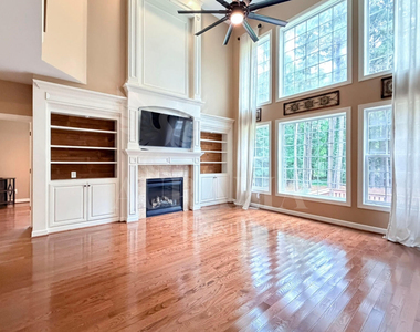 5604 Pine Rock Court - Photo Thumbnail 17
