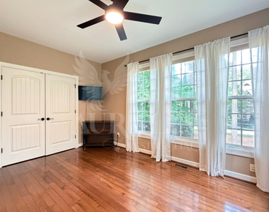 5604 Pine Rock Court - Photo Thumbnail 19