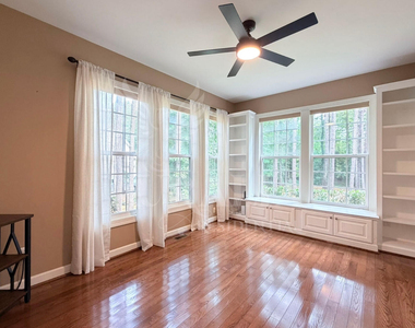 5604 Pine Rock Court - Photo Thumbnail 18