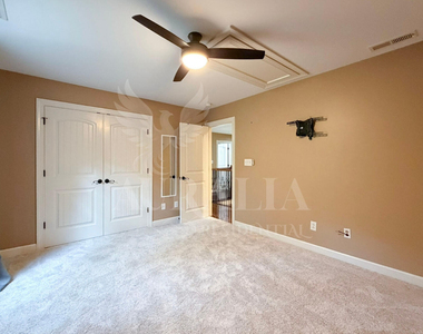 5604 Pine Rock Court - Photo Thumbnail 59