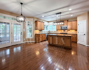 5604 Pine Rock Court - Photo Thumbnail 23