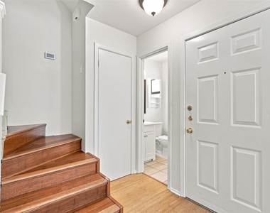 10010 Wildflower Ln - Photo Thumbnail 2