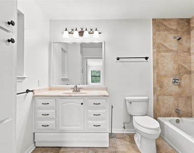 10010 Wildflower Ln - Photo Thumbnail 20