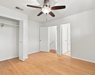10010 Wildflower Ln - Photo Thumbnail 15
