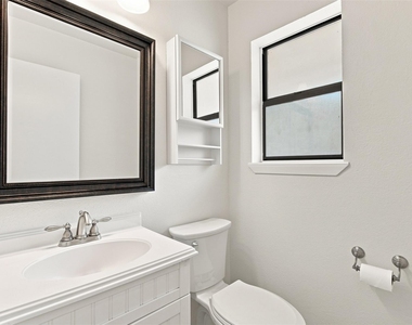 10010 Wildflower Ln - Photo Thumbnail 18