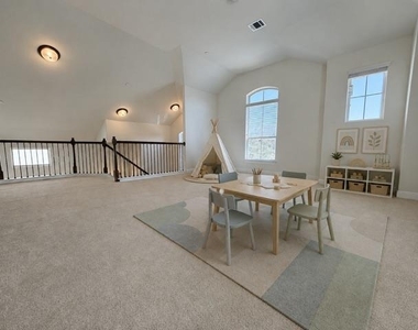 3240 E Whitestone Blvd - Photo Thumbnail 9