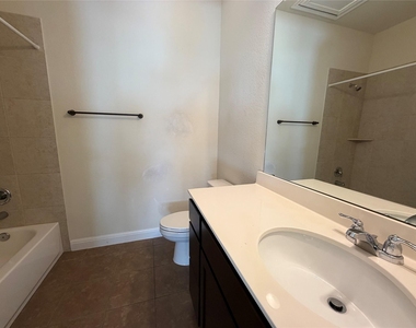 3240 E Whitestone Blvd - Photo Thumbnail 5