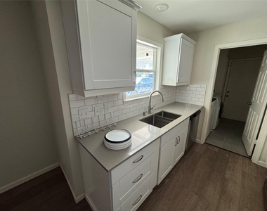 9501 Quail Ct - Photo Thumbnail 4