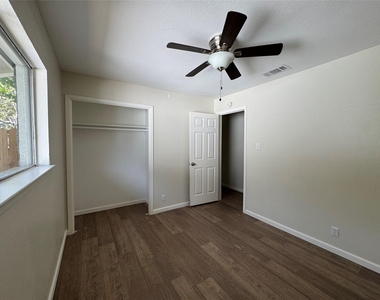 9501 Quail Ct - Photo Thumbnail 13