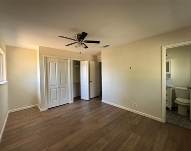 9501 Quail Ct - Photo Thumbnail 7