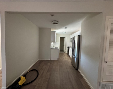 9501 Quail Ct - Photo Thumbnail 3