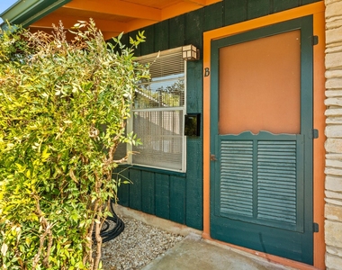 2004 Pasadena Dr - Photo Thumbnail 1