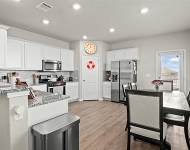 509 Otto Ave - Photo Thumbnail 6