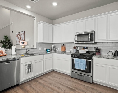 509 Otto Ave - Photo Thumbnail 9