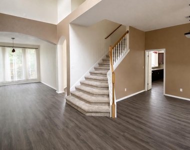 1718 Bow Ridge Dr - Photo Thumbnail 1