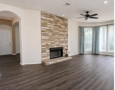 1718 Bow Ridge Dr - Photo Thumbnail 7