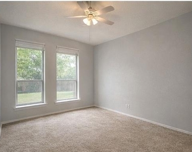 1718 Bow Ridge Dr - Photo Thumbnail 12