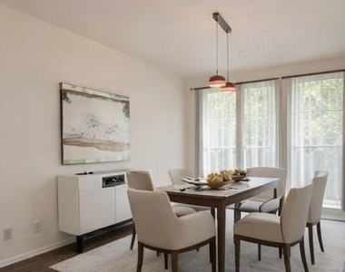 1718 Bow Ridge Dr - Photo Thumbnail 8