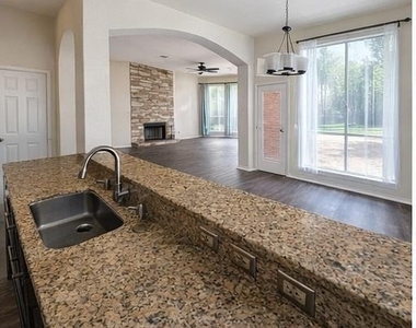 1718 Bow Ridge Dr - Photo Thumbnail 4