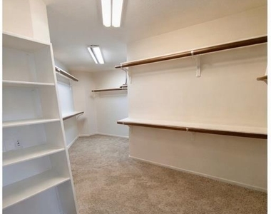 1718 Bow Ridge Dr - Photo Thumbnail 11