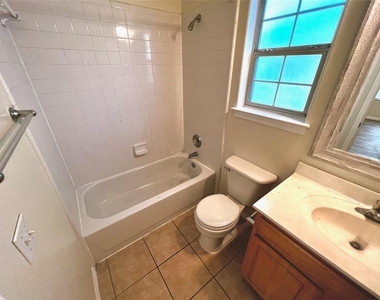 5403 Evans Ave - Photo Thumbnail 11