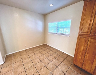 5403 Evans Ave - Photo Thumbnail 5