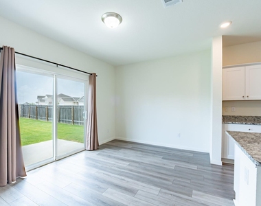 12720 Samuel Adams Dr - Photo Thumbnail 5