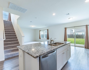 12720 Samuel Adams Dr - Photo Thumbnail 9