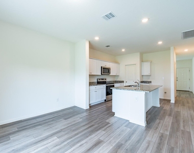 12720 Samuel Adams Dr - Photo Thumbnail 2