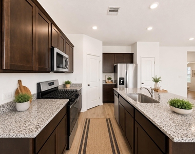 433 Brody Ln - Photo Thumbnail 2