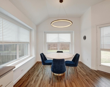 404 Mante Ct - Photo Thumbnail 10