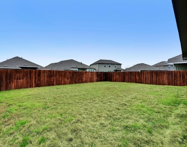 404 Mante Ct - Photo Thumbnail 24