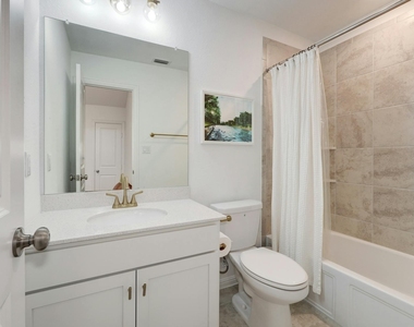 404 Mante Ct - Photo Thumbnail 23