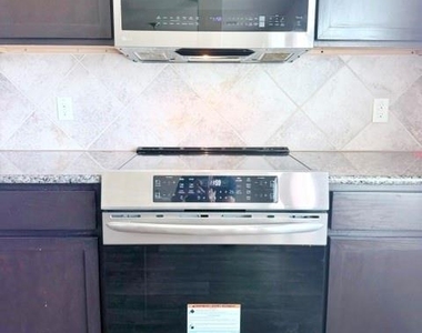 12717 Carillon Way - Photo Thumbnail 14