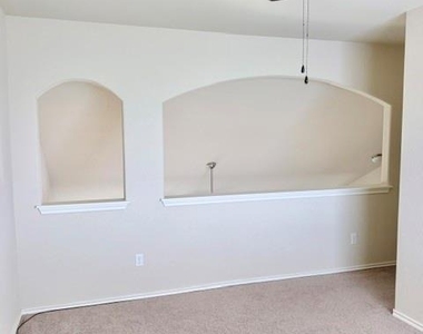 12717 Carillon Way - Photo Thumbnail 10