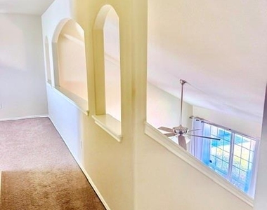 12717 Carillon Way - Photo Thumbnail 6