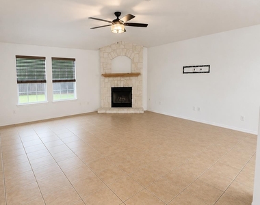 3844 Laurel Ridge Dr - Photo Thumbnail 2